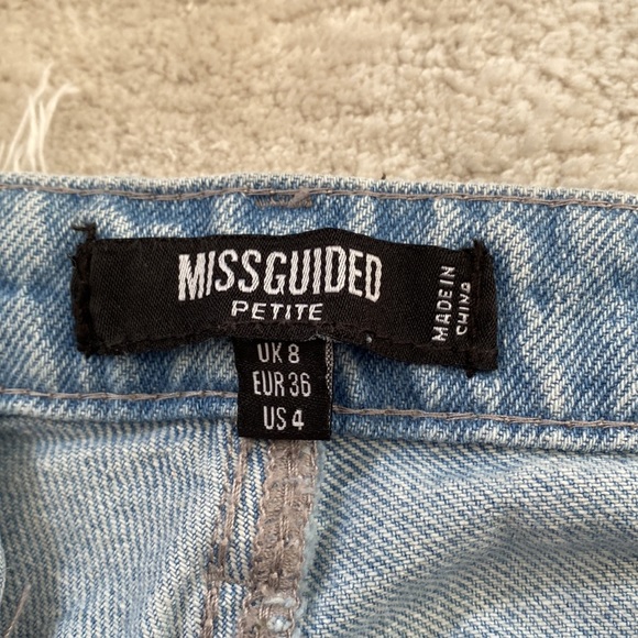 Misguided petite straight baggy jeans - Picture 2 of 4